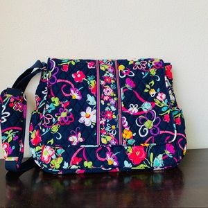 NWT Vera Bradley Messenger/Baby Bag